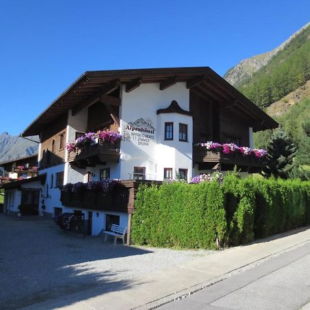 Alpenhaeusl Hotel Sölden Exterior foto